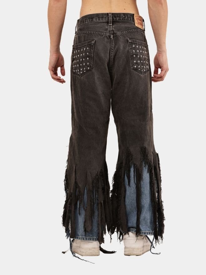 Levi’s Distressed Strip Hem Jeans – Layered Blue Detail thumbnail 4